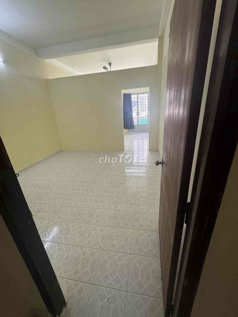 Renting one house near Tô Hiệu, Tân Phú-4 x 20-3 floors - 18 million