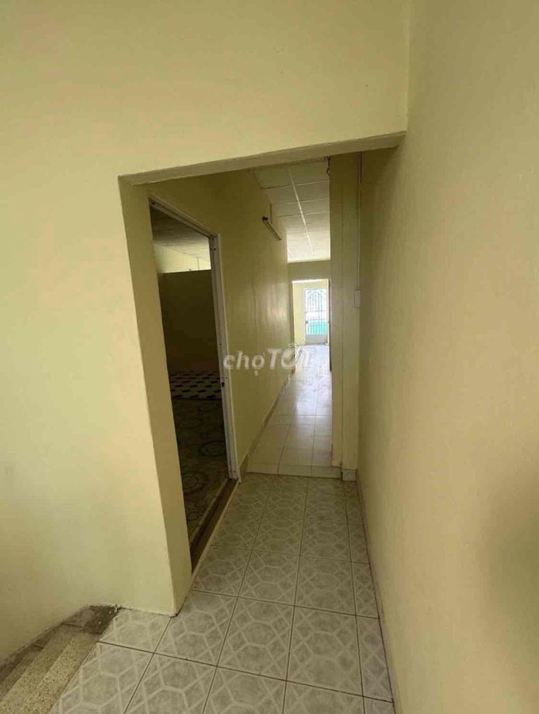 Renting one house near Tô Hiệu, Tân Phú-4 x 20-3 floors - 18 million