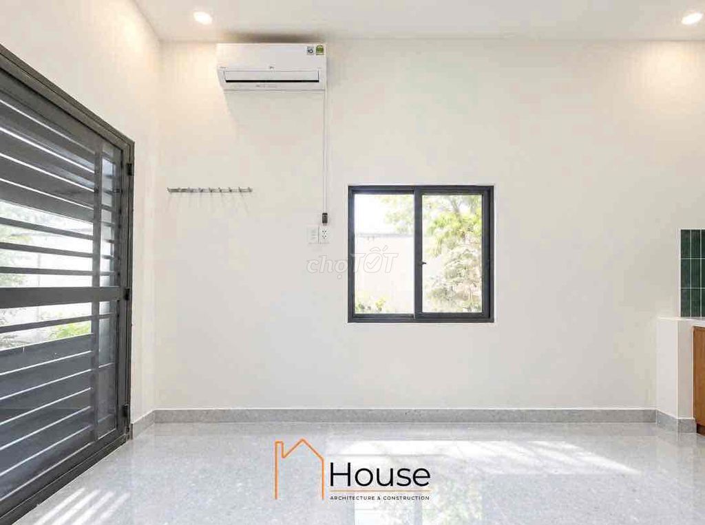 The super wide balcony studio near hutech