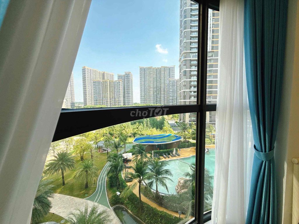 Rent two bedrooms. 80 meters, full luxry in Beverly.