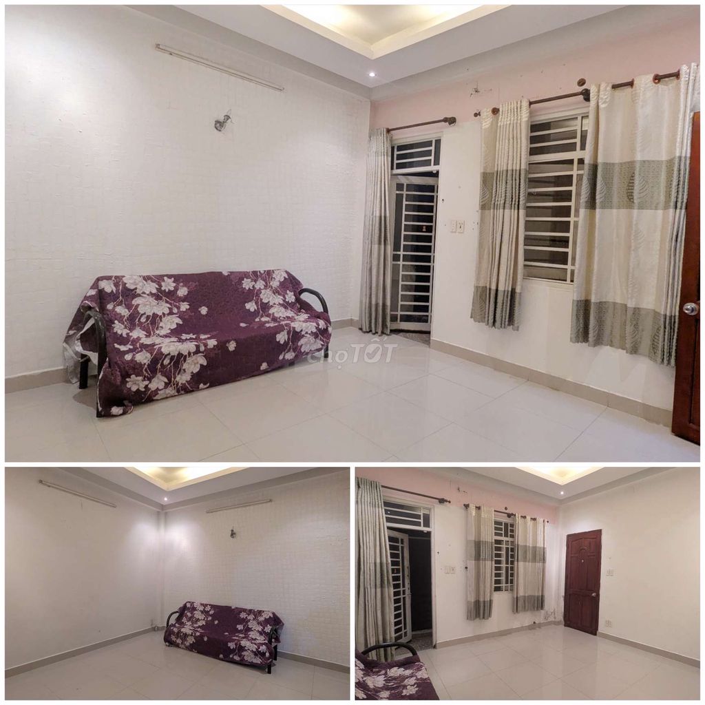 Gò Vấp ladies' room.