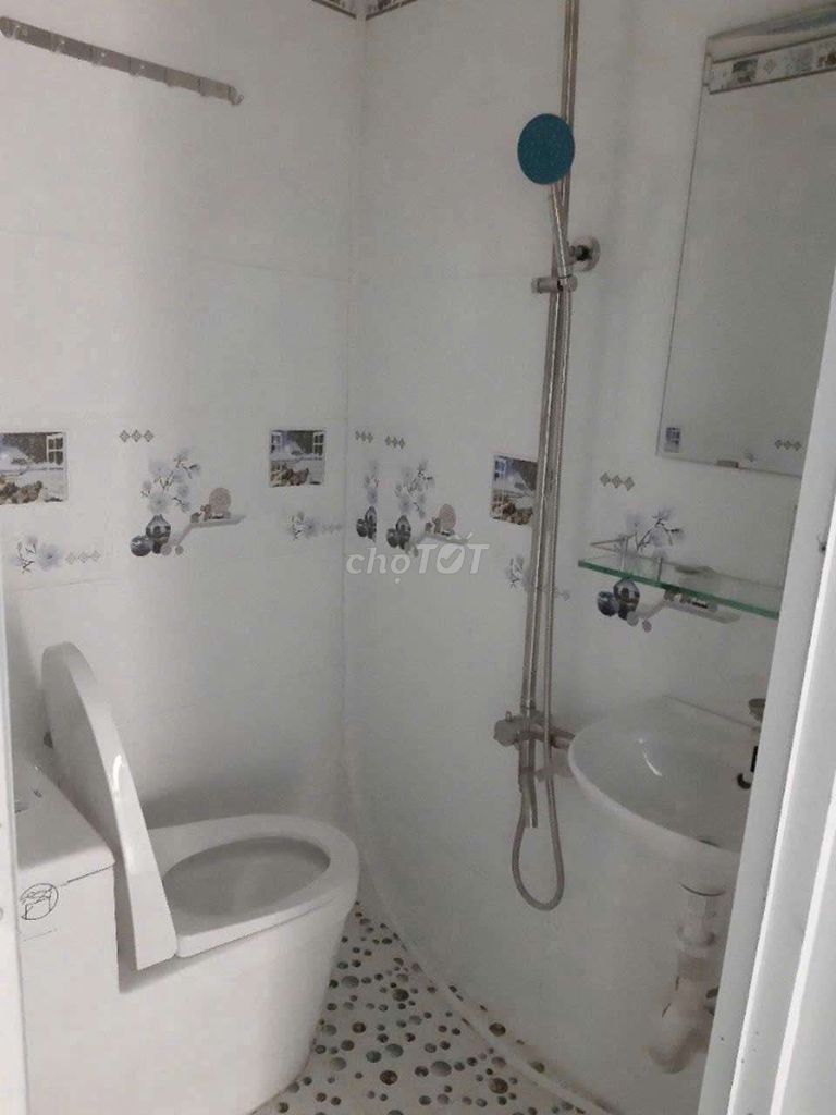 For female Sv to rent to District 10