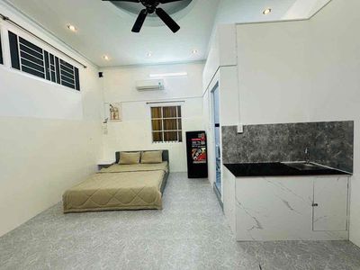 renting a skylight balcony near vhutee selling blue marbles