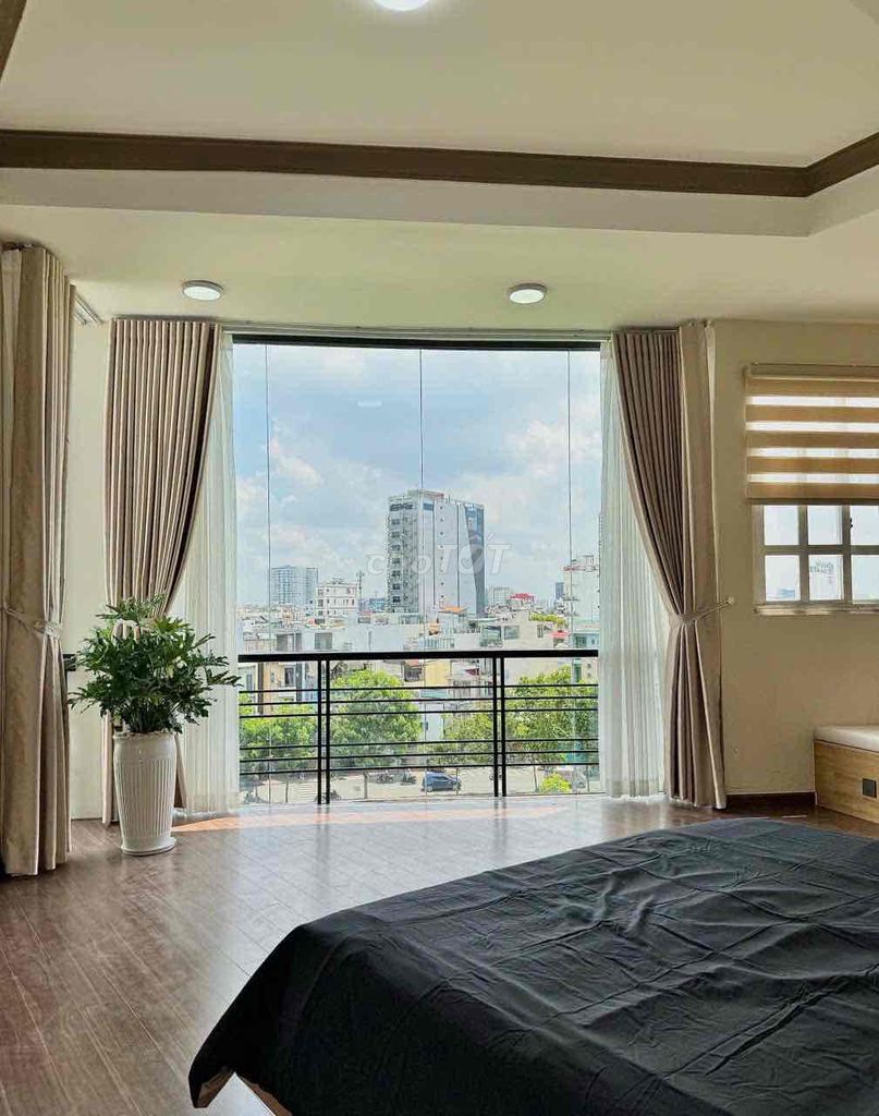 The balcony is very open - Hoàng Sa District 3 - Full interior, beautiful view