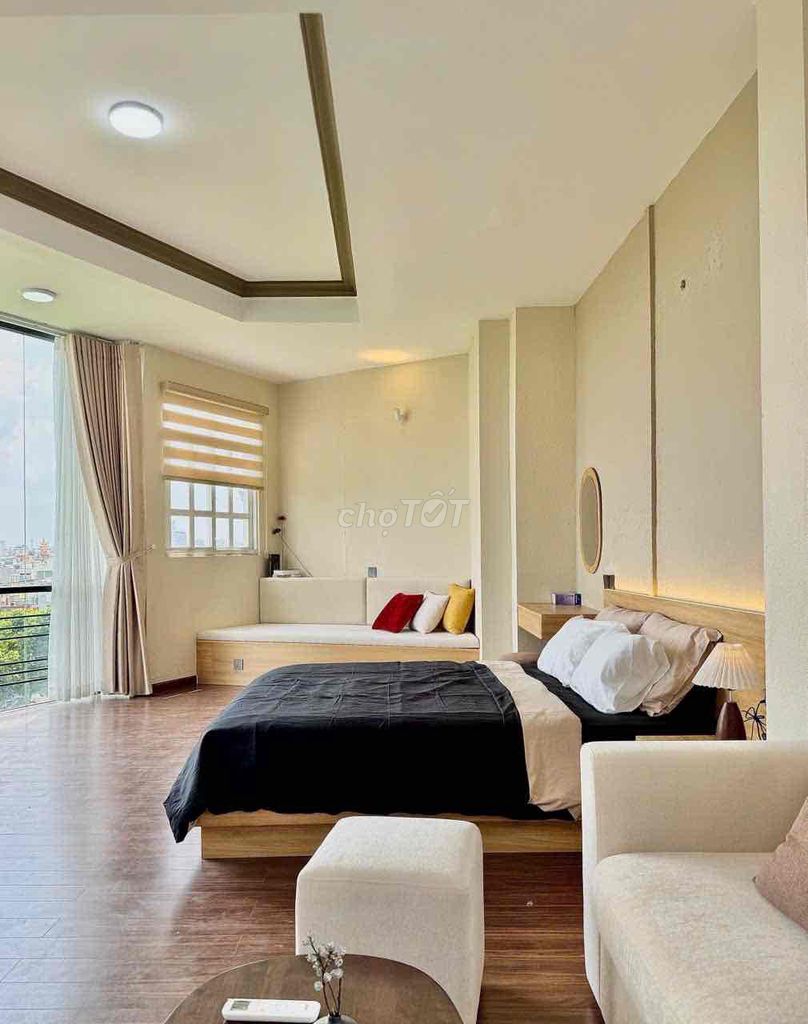 The balcony is very open - Hoàng Sa District 3 - Full interior, beautiful view