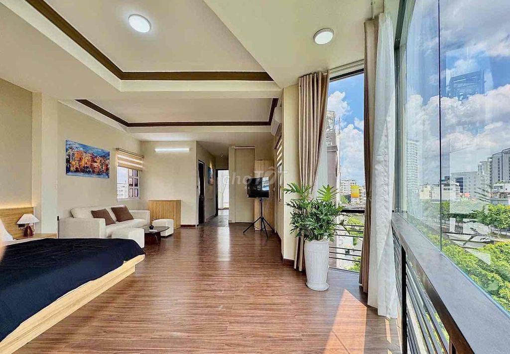 The balcony is very open - Hoàng Sa District 3 - Full interior, beautiful view