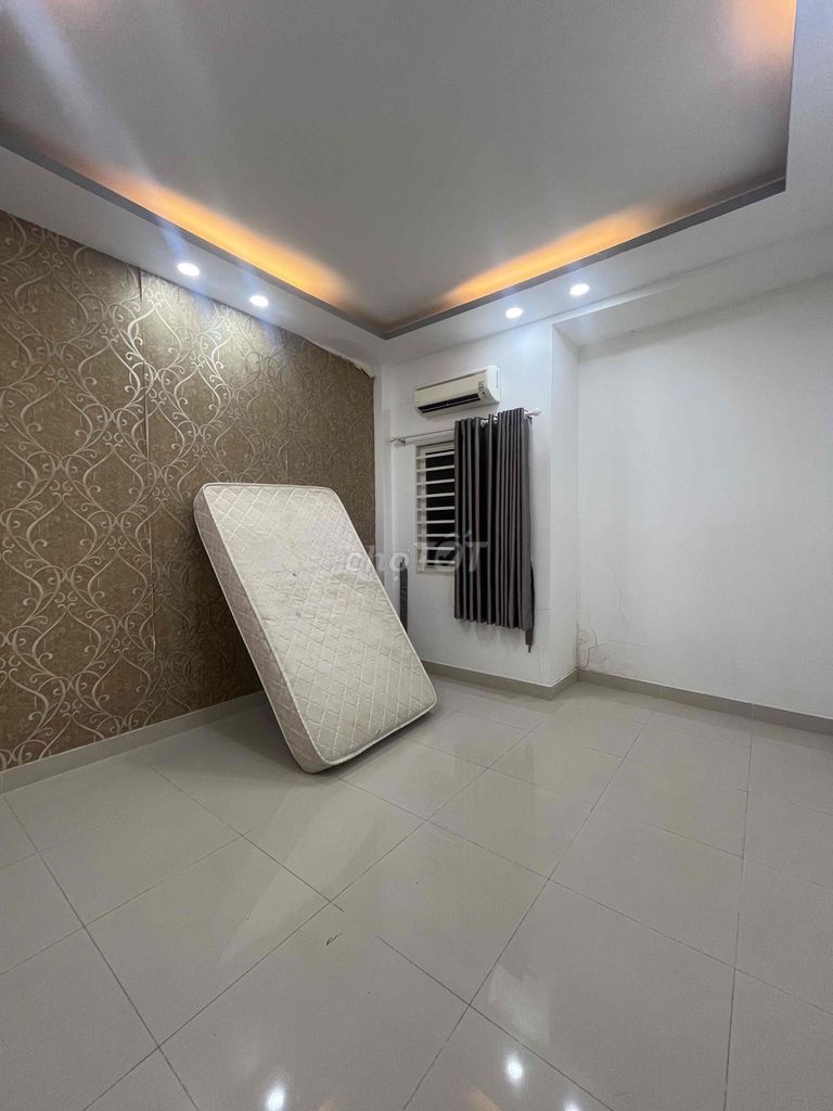 Huỳnh Tấn Phát Nhà Bè alleyhouse