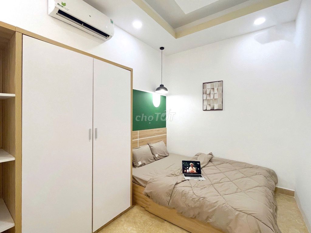 Room 1 bedroom 1 . . . . . .. . .. . . . . .. .. ..the sky-air living room. ..the bridge . . . ..
