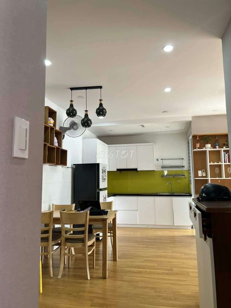 Rents for ruby,emeral, multiple Tân Phú estates.