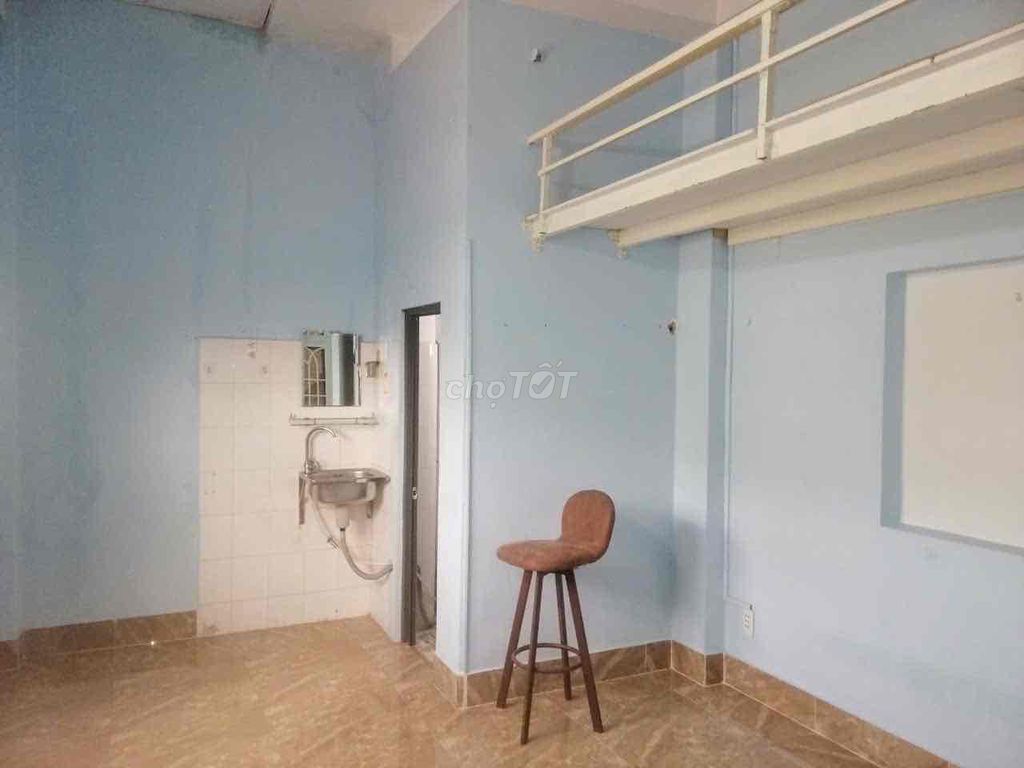 Ten-dollar county rental house.