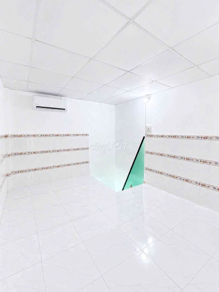 Rent a Linh Trung Semit, near Peuter, spkt, hub