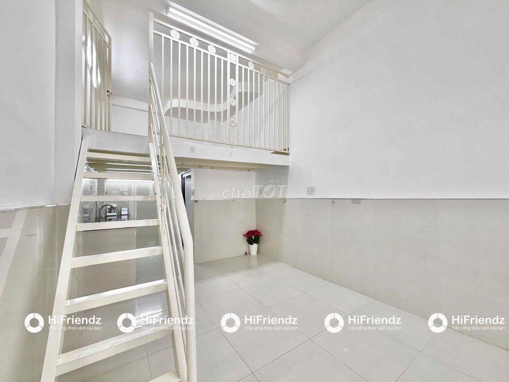 Rent a room with 40 M2 - bancol in four.