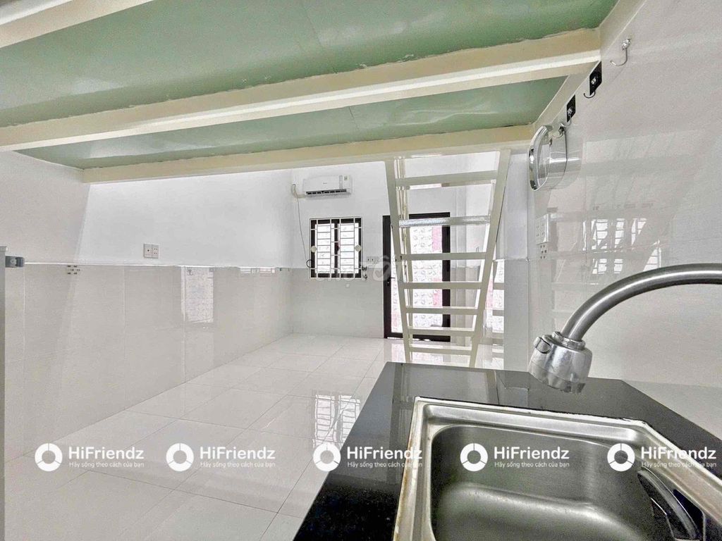 Rent a room with 40 M2 - bancol in four.