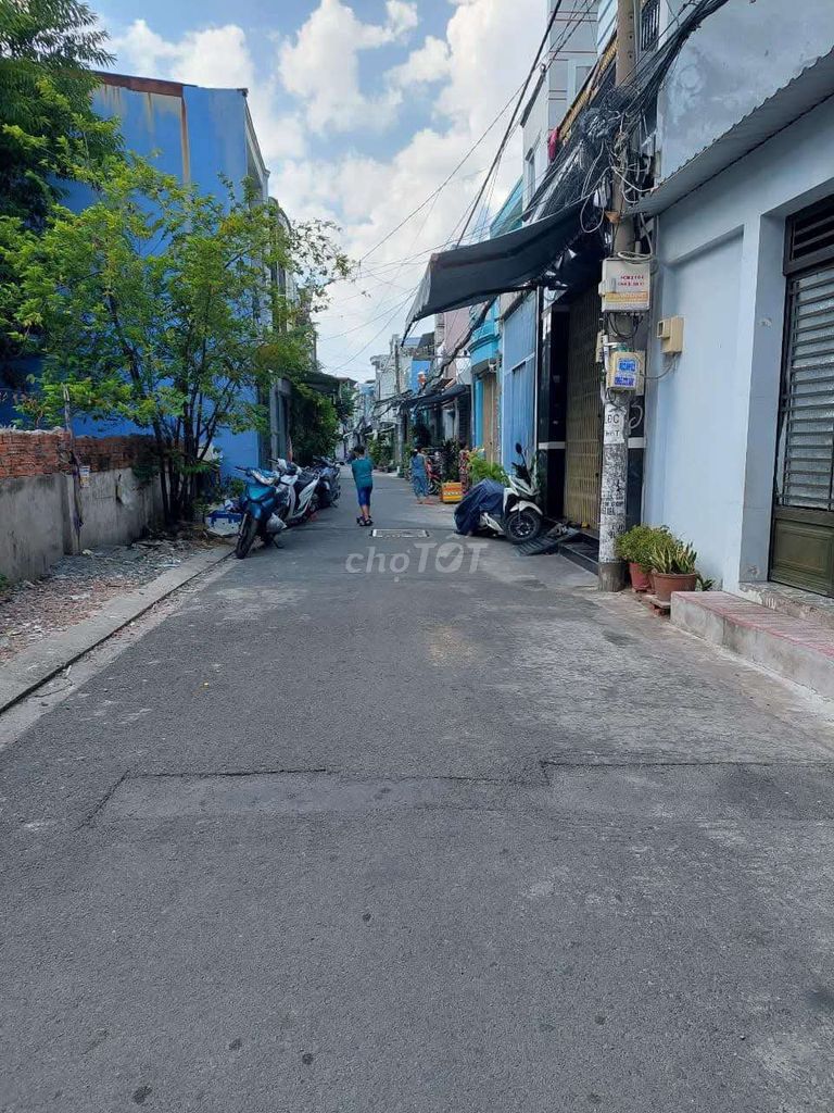 5 bedrooms. One alley, Lê Đình Cẩn.