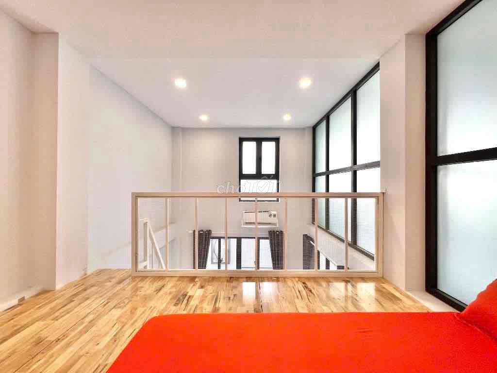 Opening a series of balconys - super hessv prices right at seven.