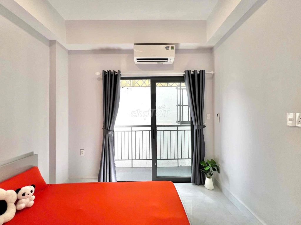 The balcony studio, the private wash-cleaner, 13.713 Tân Bình.