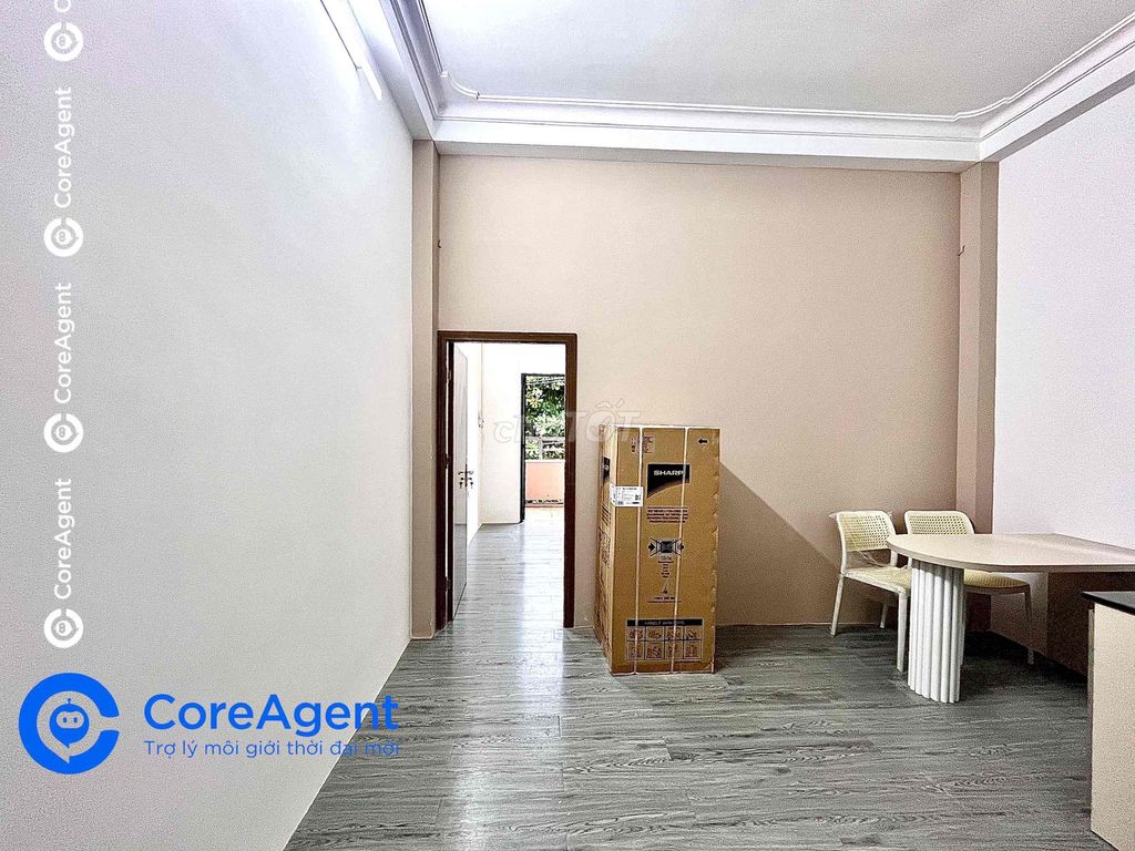The service apartment. One bedroom. A Bancol full interior with an elevator in the air.
