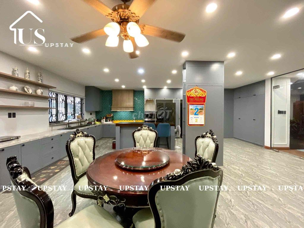 High-class apartment in the center of the city fits the top family sv