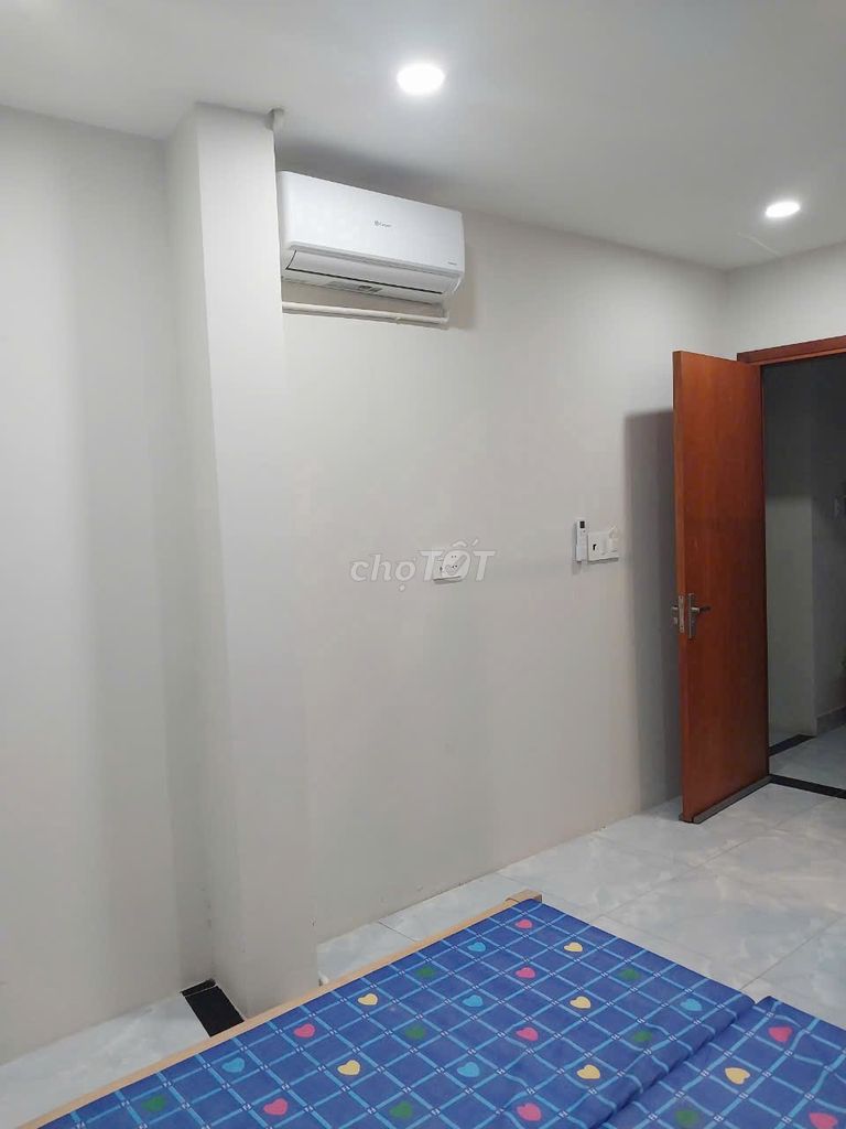 The 108th Street Hall is near the fpt, hitec, udf (2 million 8 28 m2)