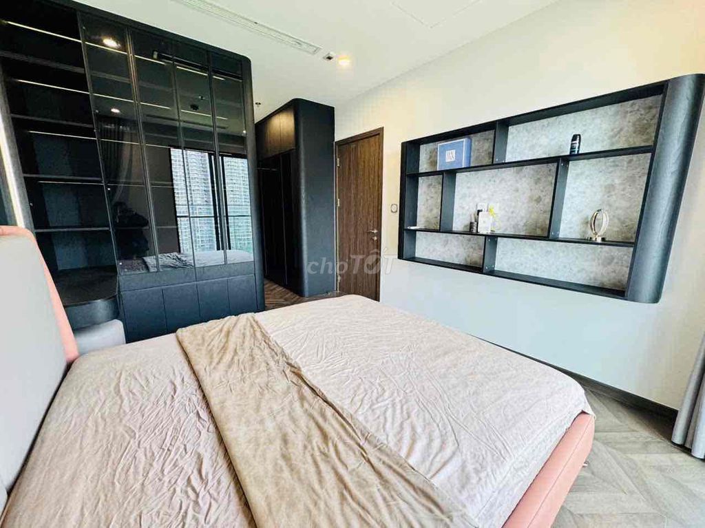 Rent a room for Vinhomes Grand Park in 9th.