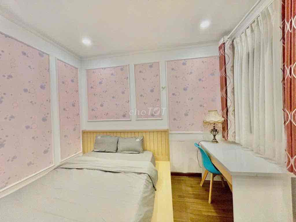 Two bedrooms 81 meters 2 full Gold View interior.