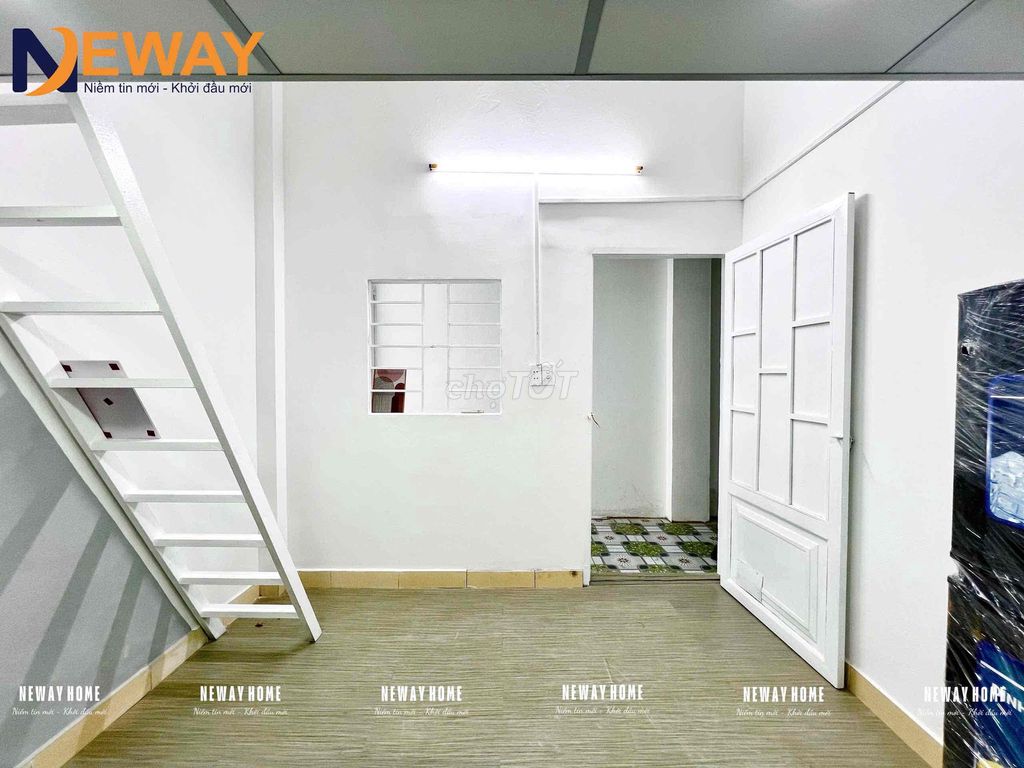 The ground room is empty, new building interior