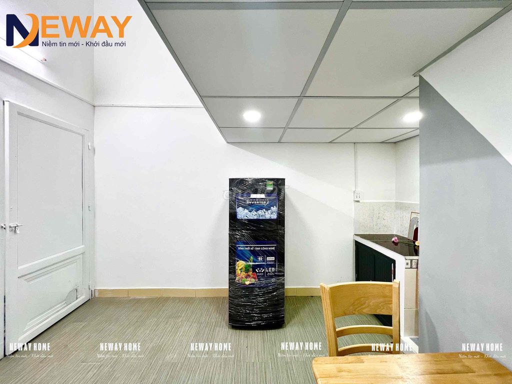 The ground room is empty, new building interior
