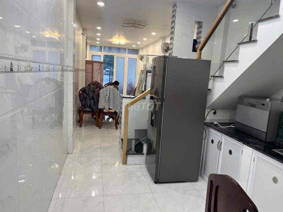 Rent a house-car close-to-one-story-new house - 15 million a month