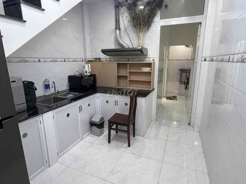 Rent a house-car close-to-one-story-new house - 15 million a month