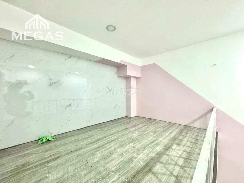 upper apartment 2 M - full furniture - private washing machine
