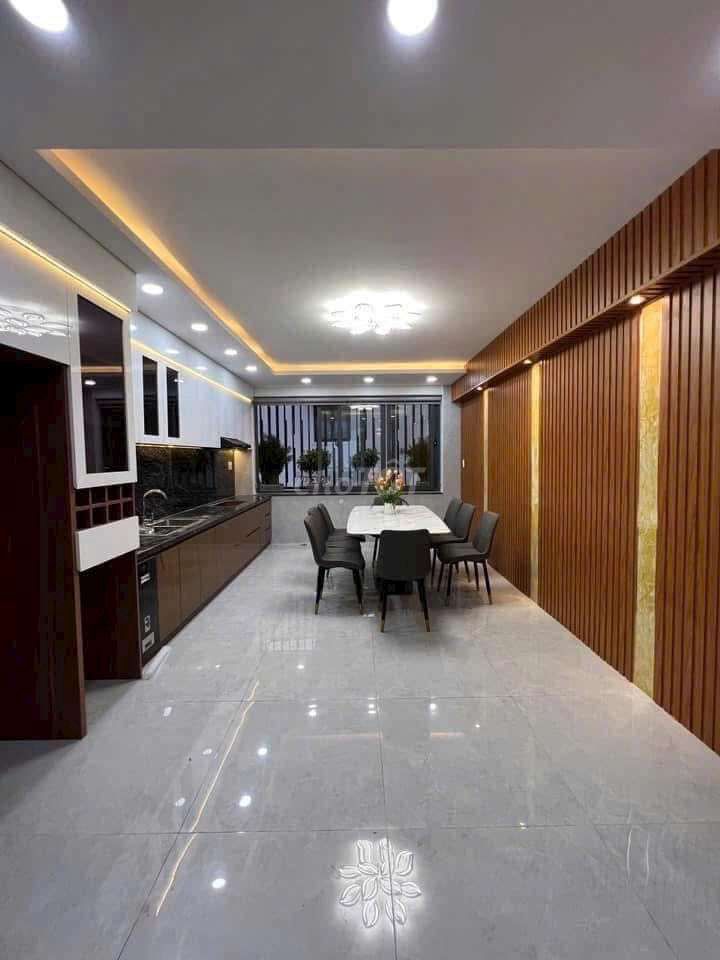 Rent the original apartment with the elevator.