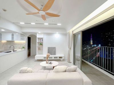 Rent a three-room Masteri Thảo Điền nice interior, 96 meters2, 30 million.