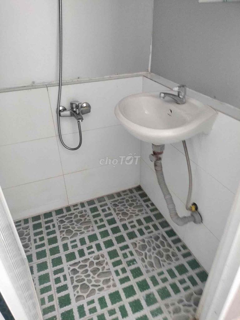 Rent a room with a Dutch, balcony, private hygiene.