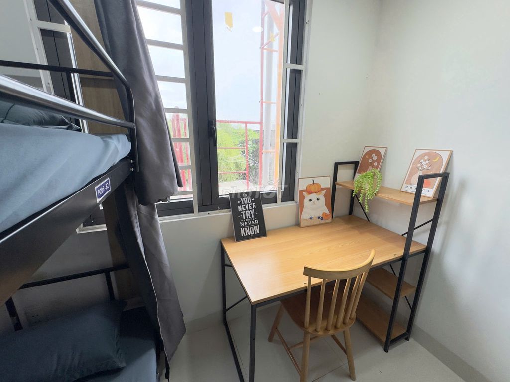 Super hot dorm south full interior - room only 2 straight to hutech E, spkt