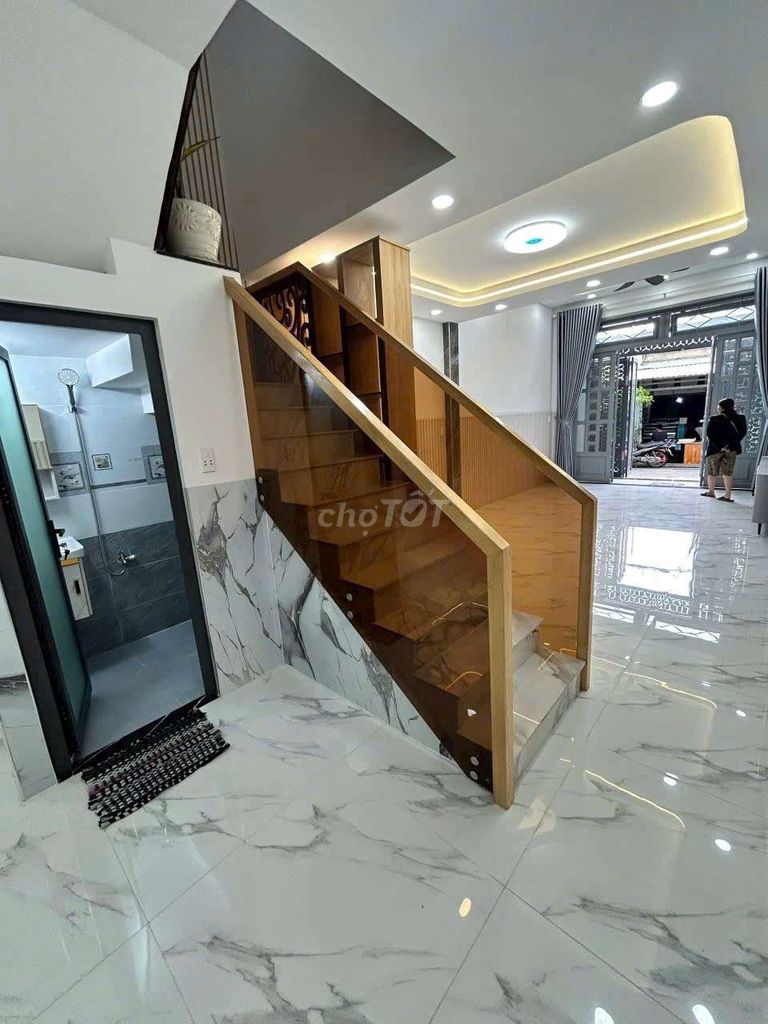 Nice new apartment. Y-shaped alleycar Gò Xoài.