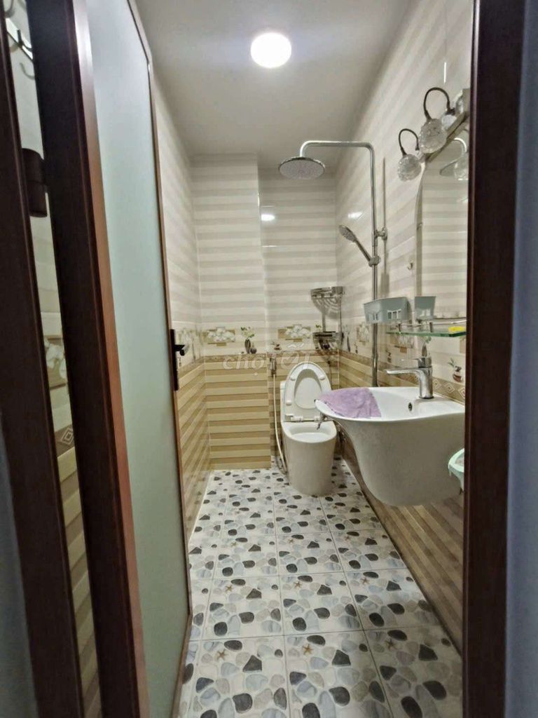 Rent the whole five bedrooms.