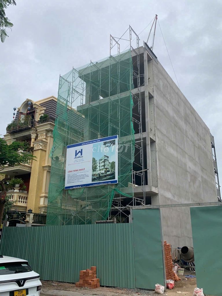 Rent a new office-- 8 M-- 2nd district.