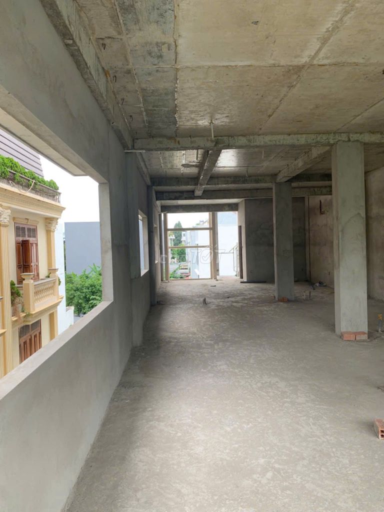 Rent a new office-- 8 M-- 2nd district.