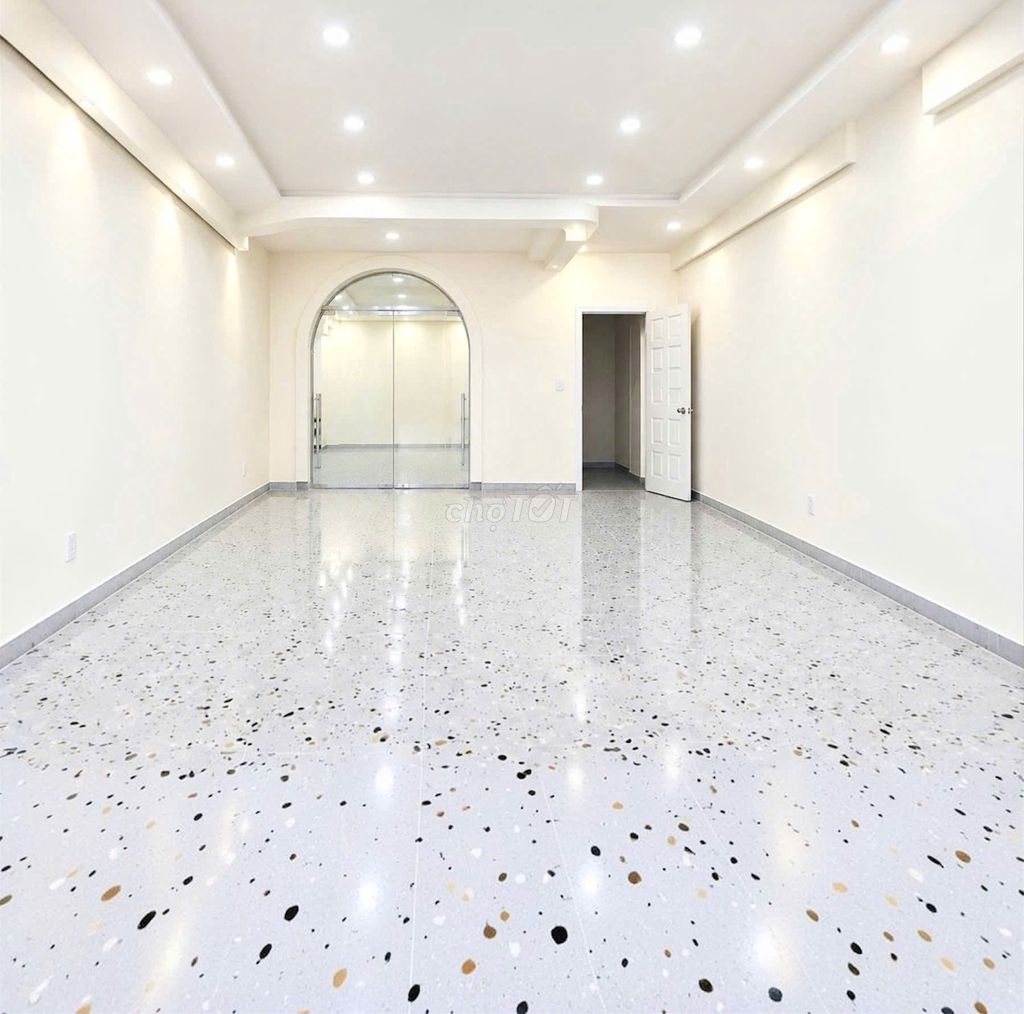 Business axis - 243 A Tô Hiến Thành, 1894 14, District 10-3, floor floor