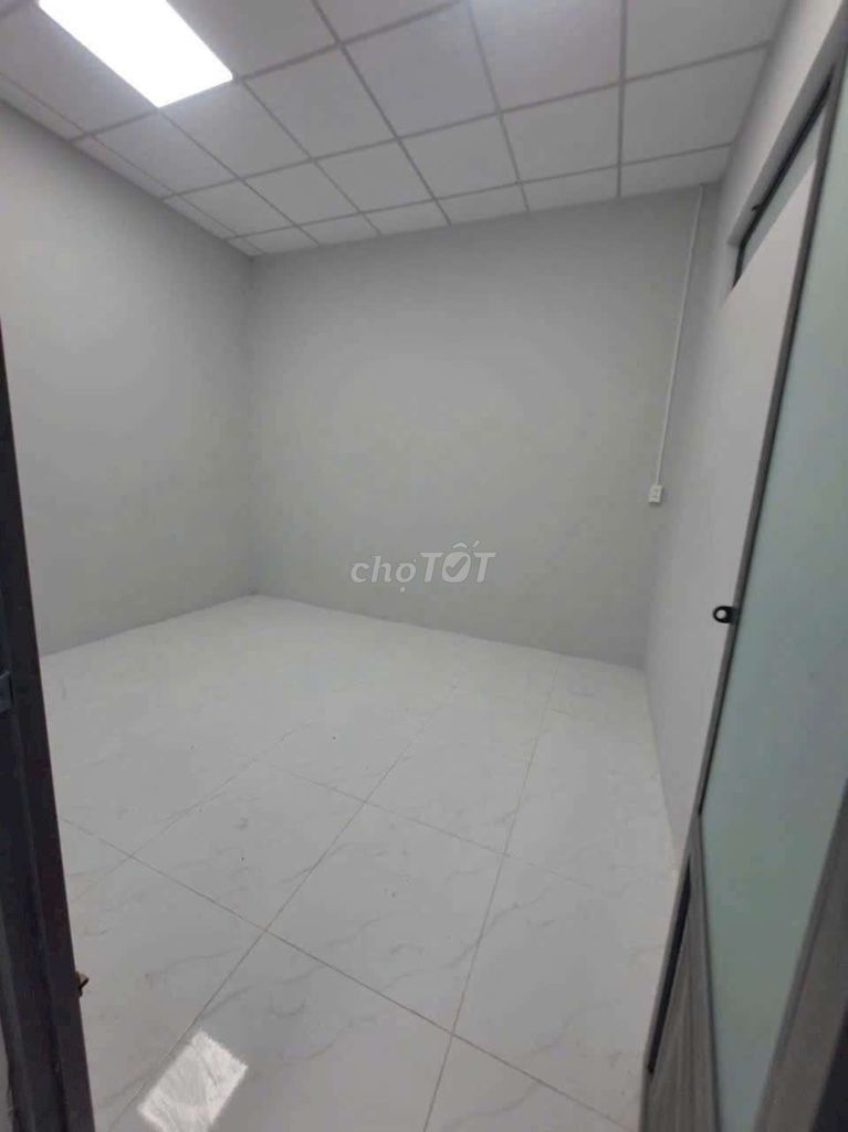 Renting the original An Phú Đông Vườn Lài District 12.