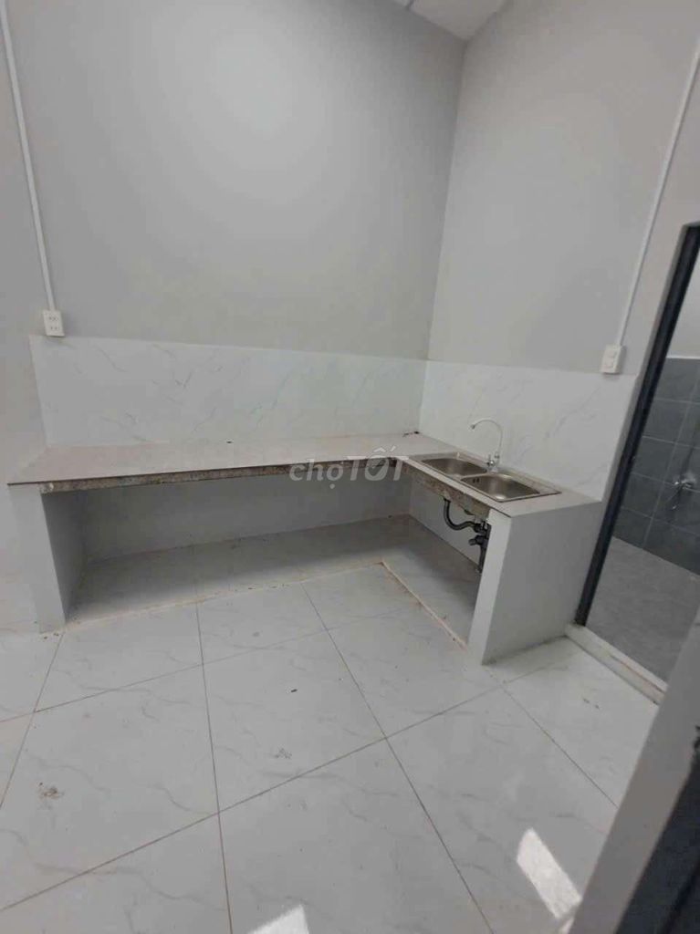 Renting the original An Phú Đông Vườn Lài District 12.