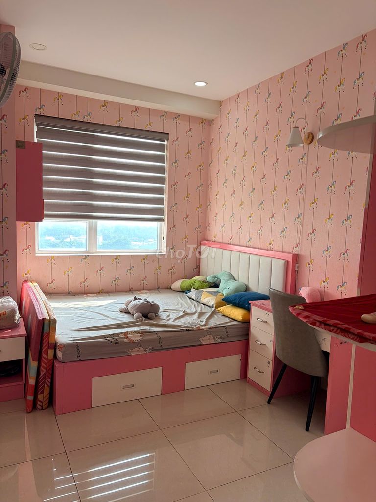 We need to rent out Topaz Elite.2 bedrooms. 78 meters of furniture.