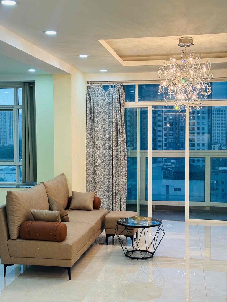 Rent Dupinx New Sai Gon-200 m2 private passageways