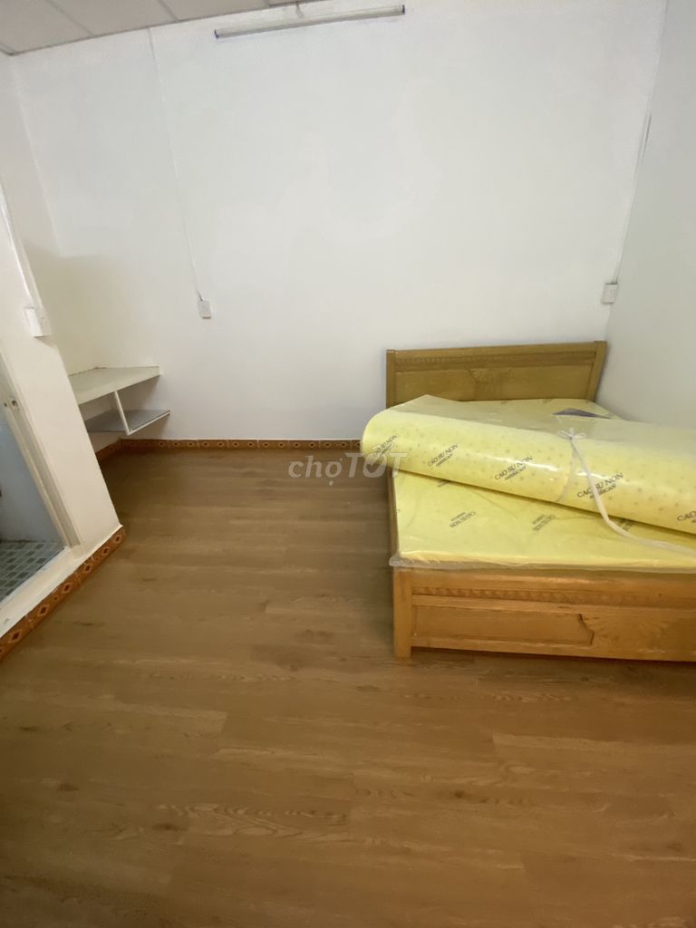 A fully comfortable 30 meters per square inch right in front of the cmt8 street.