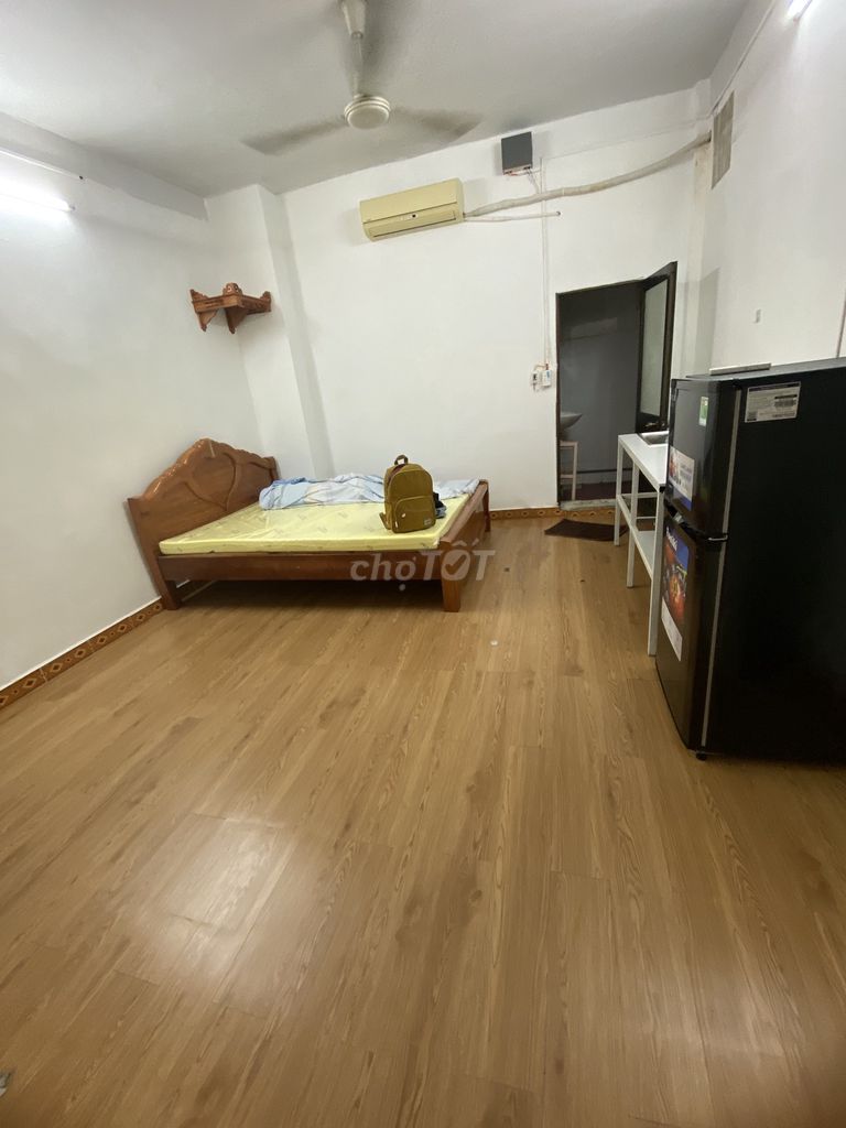 A fully comfortable 30 meters per square inch right in front of the cmt8 street.