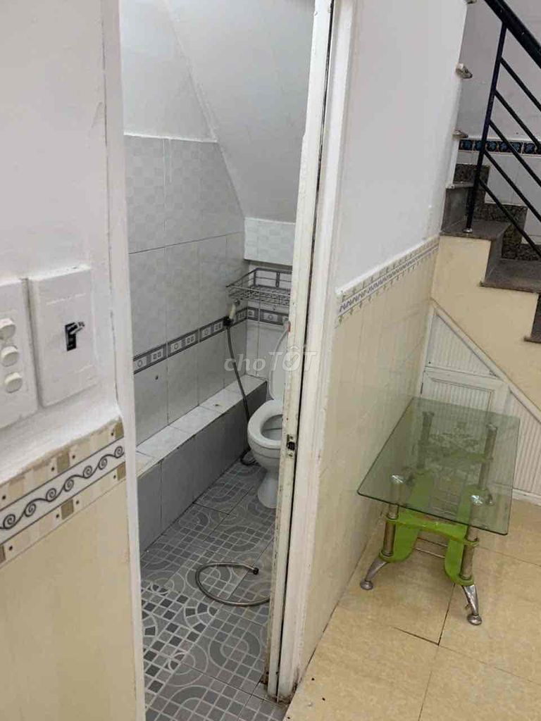 Rent the original house 32 meters, Phú Nhuận motorway.