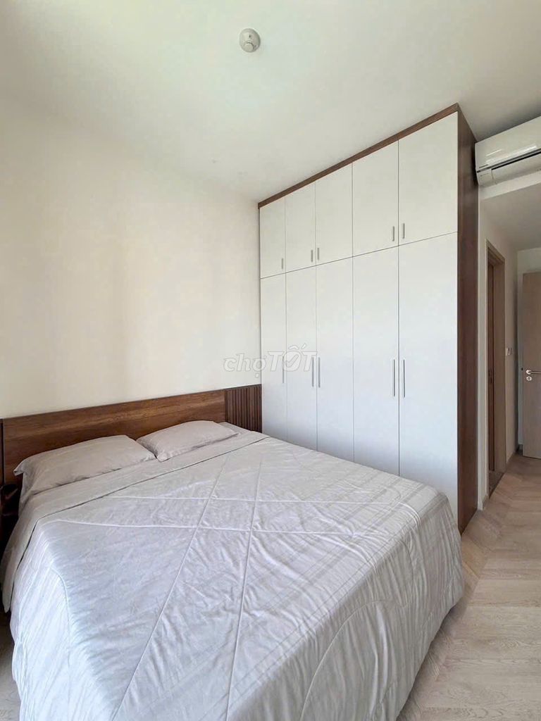 Rent the apartment. 69 m.Q.0 bedroom. 9th District.