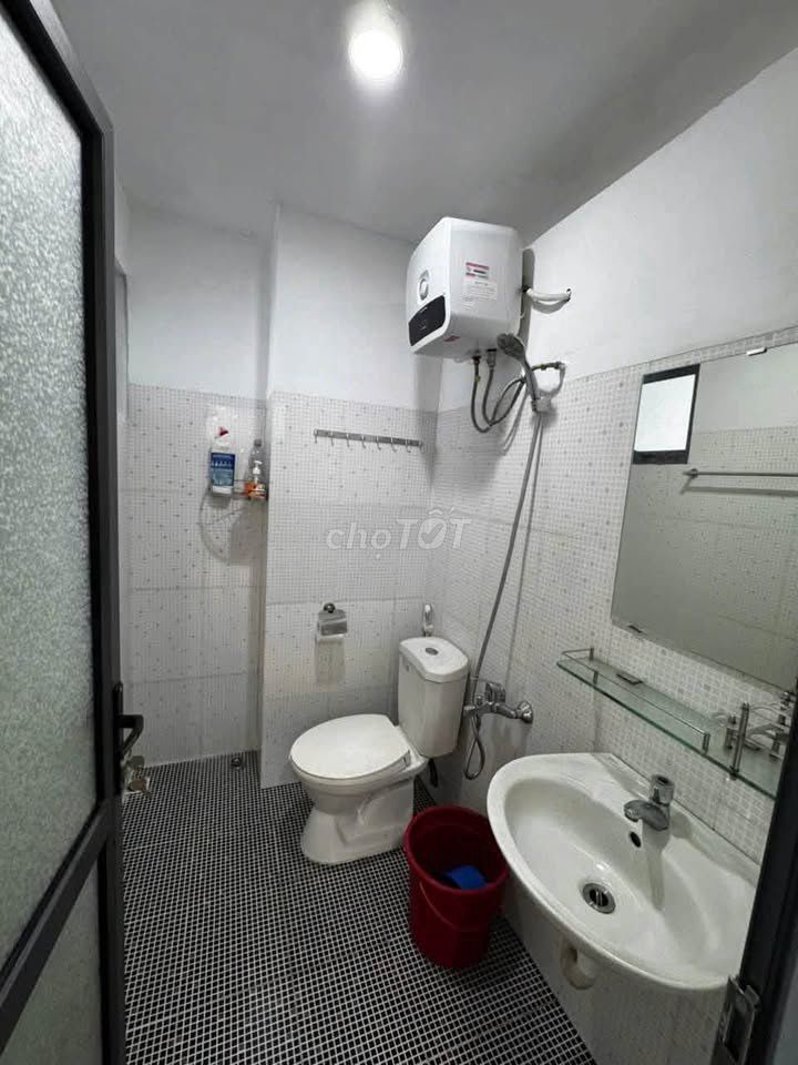 Rent C/c Bigemco, Lý Thường Kiệt - 2 bedrooms, enough furniture for 13 million a month.