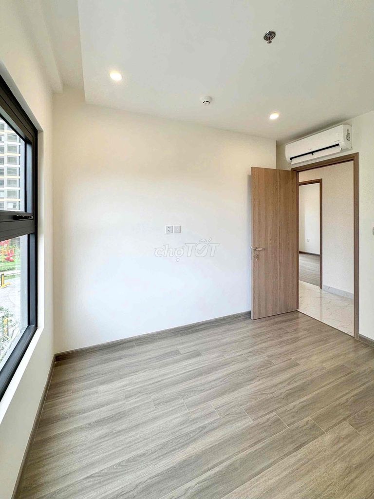 Rent three empty bedrooms at 9 million in Vinhomes Grand Park District 9