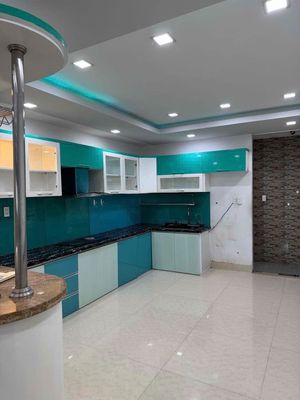 Rent a Tam Đảo District 10, 4 X17 M M M 3th floor 6 bedroom 5 toilets, 30 million
